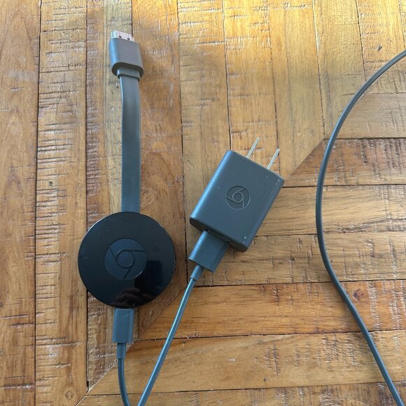 Google Chromecast 2 gen - Picture 1 of 2
